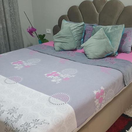 Apartman Sweet Dreams 2 Aparthotel นิส ภายนอก รูปภาพ