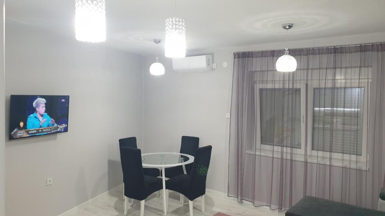 Apartman Sweet Dreams 2 Aparthotel นิส ภายนอก รูปภาพ