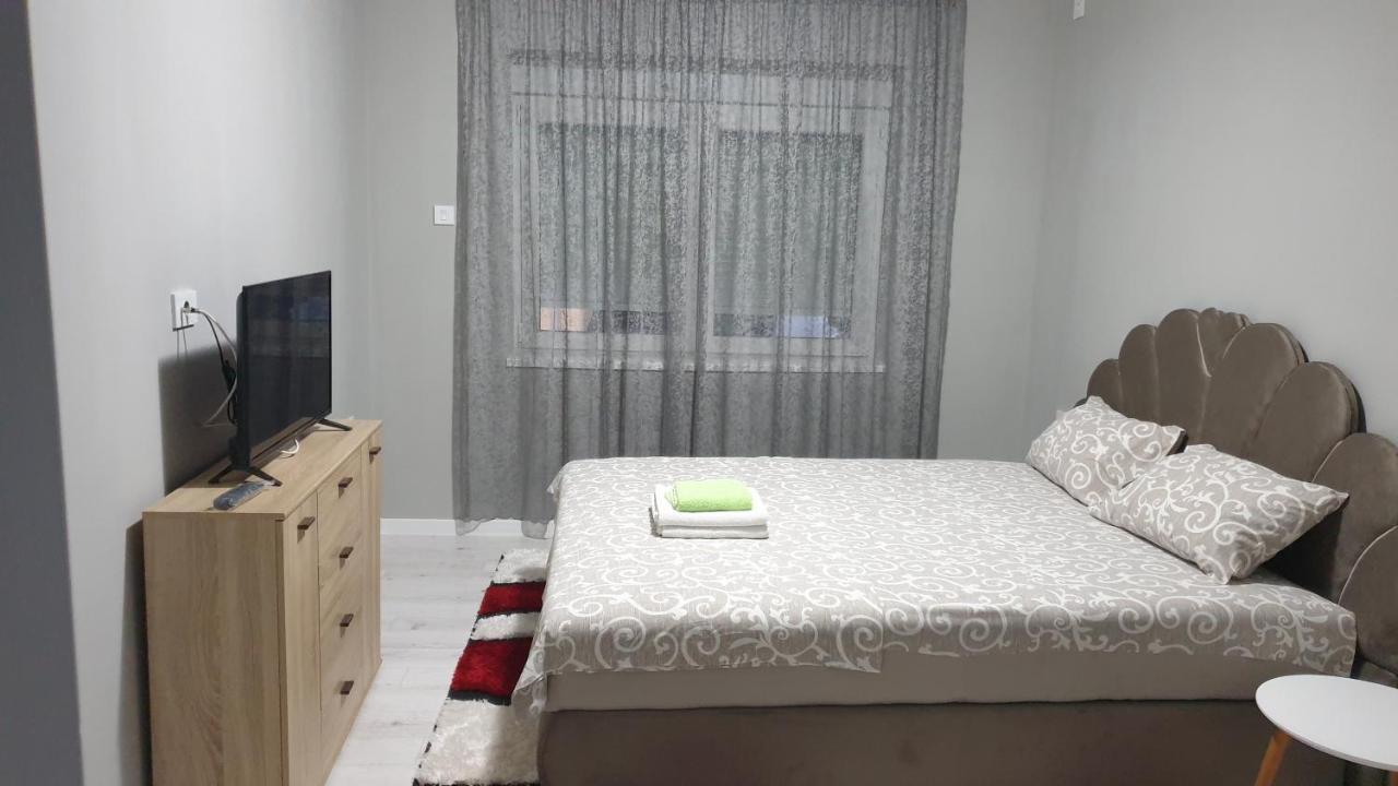 Apartman Sweet Dreams 2 Aparthotel นิส ภายนอก รูปภาพ