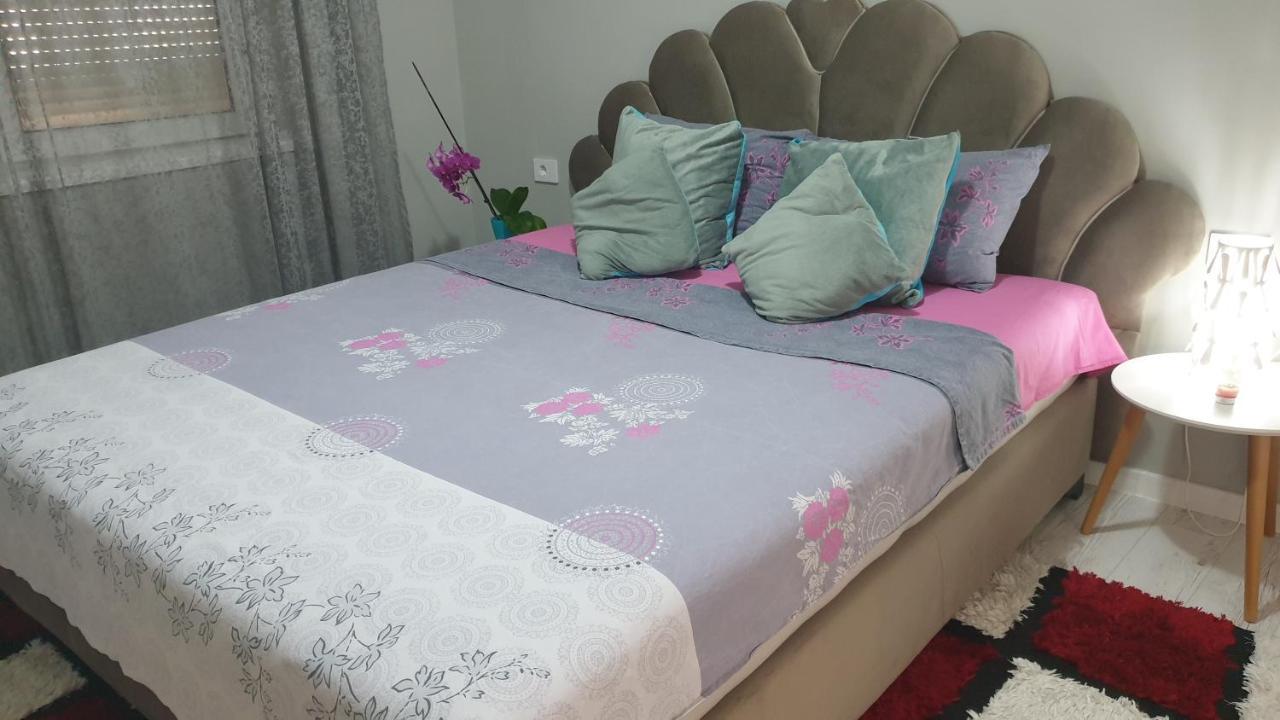 Apartman Sweet Dreams 2 Aparthotel นิส ภายนอก รูปภาพ