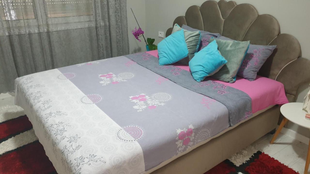 Apartman Sweet Dreams 2 Aparthotel นิส ภายนอก รูปภาพ