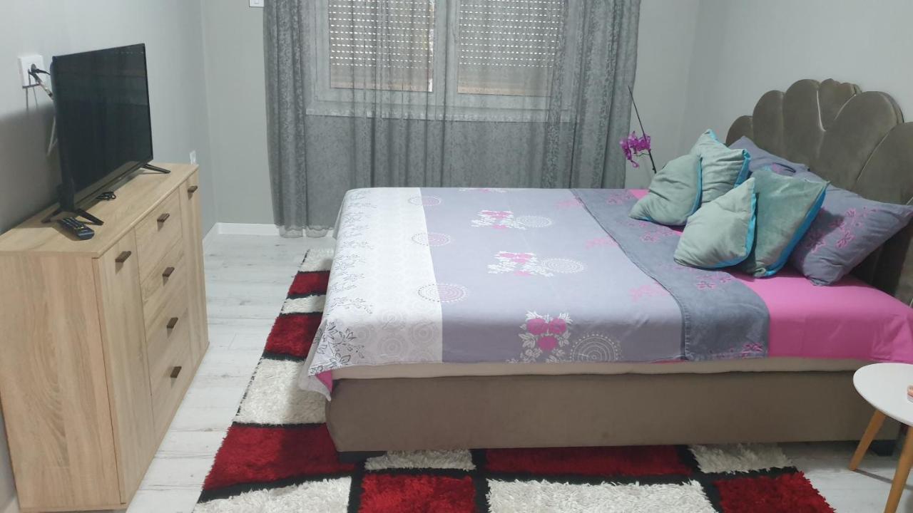 Apartman Sweet Dreams 2 นิส ภายนอก รูปภาพ